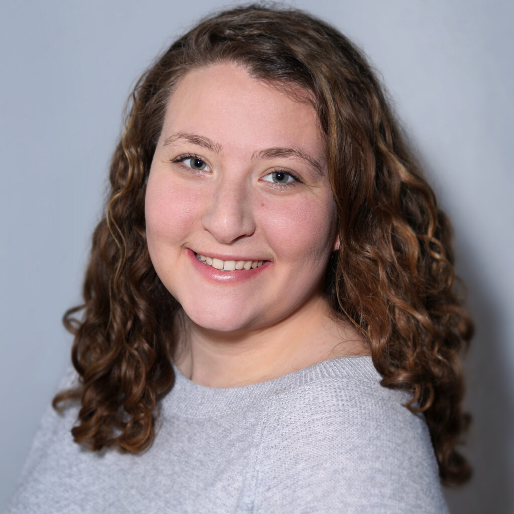 Annie Belkin Headshot